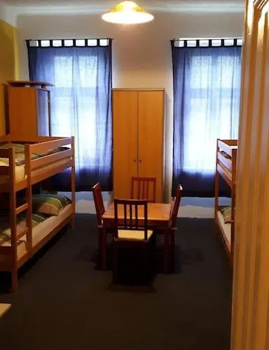 Simple 10 Minutes To Downtown Apartment Vienna